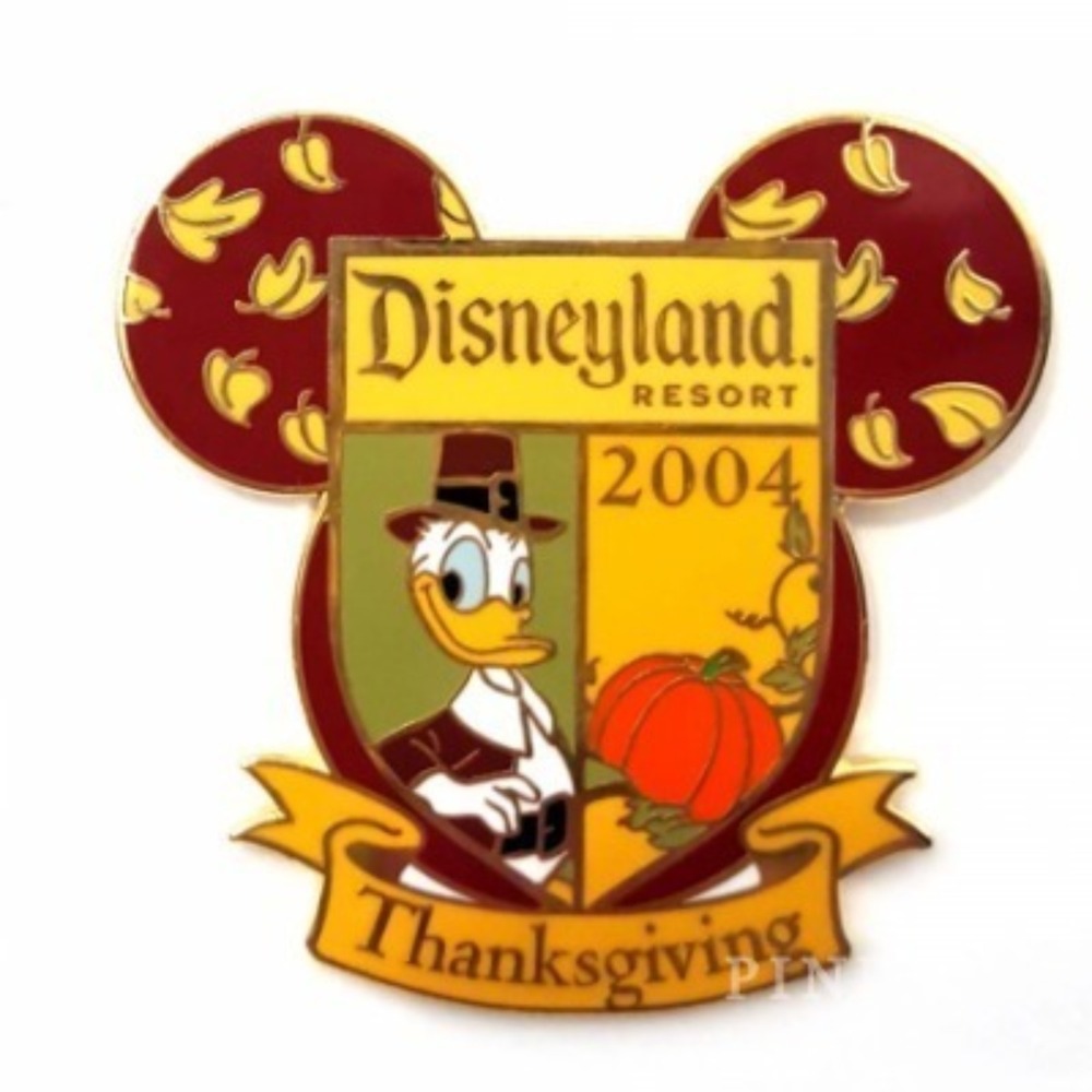 Disney Pin Donald Duck Gold DLR Cast Exclusive Holiday Thanksgiving 2004 34869